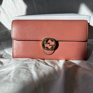 ❌ SOLD ❌ GUCCI Icon Salmon Leather Continental Wallet